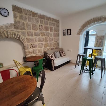 Private Hostel - Best Location Jerusalem Exteriör bild
