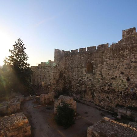 Private Hostel - Best Location Jerusalem Exteriör bild
