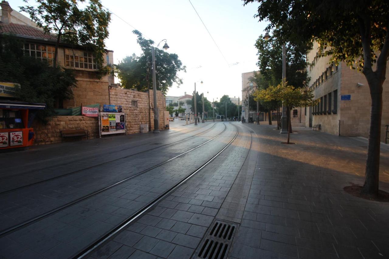 Private Hostel - Best Location Jerusalem Exteriör bild