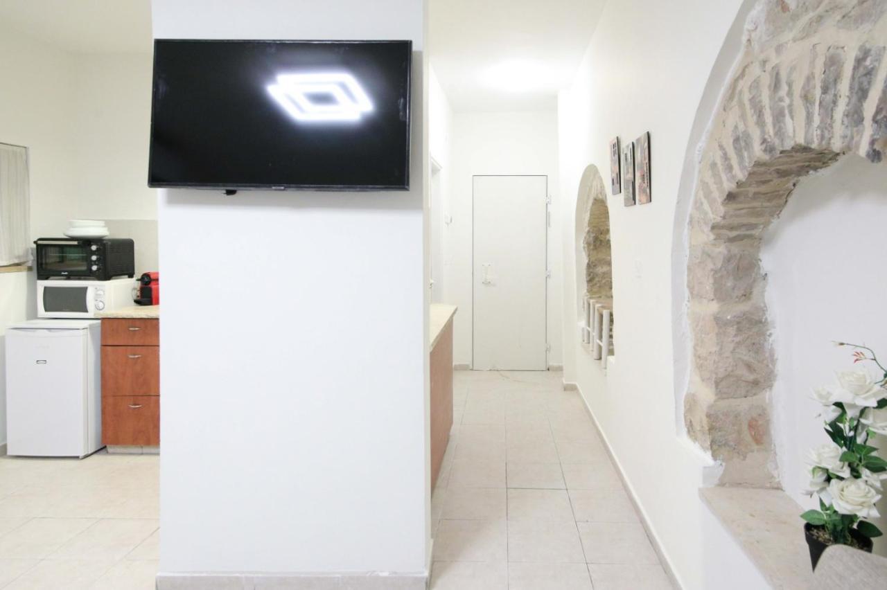 Private Hostel - Best Location Jerusalem Exteriör bild