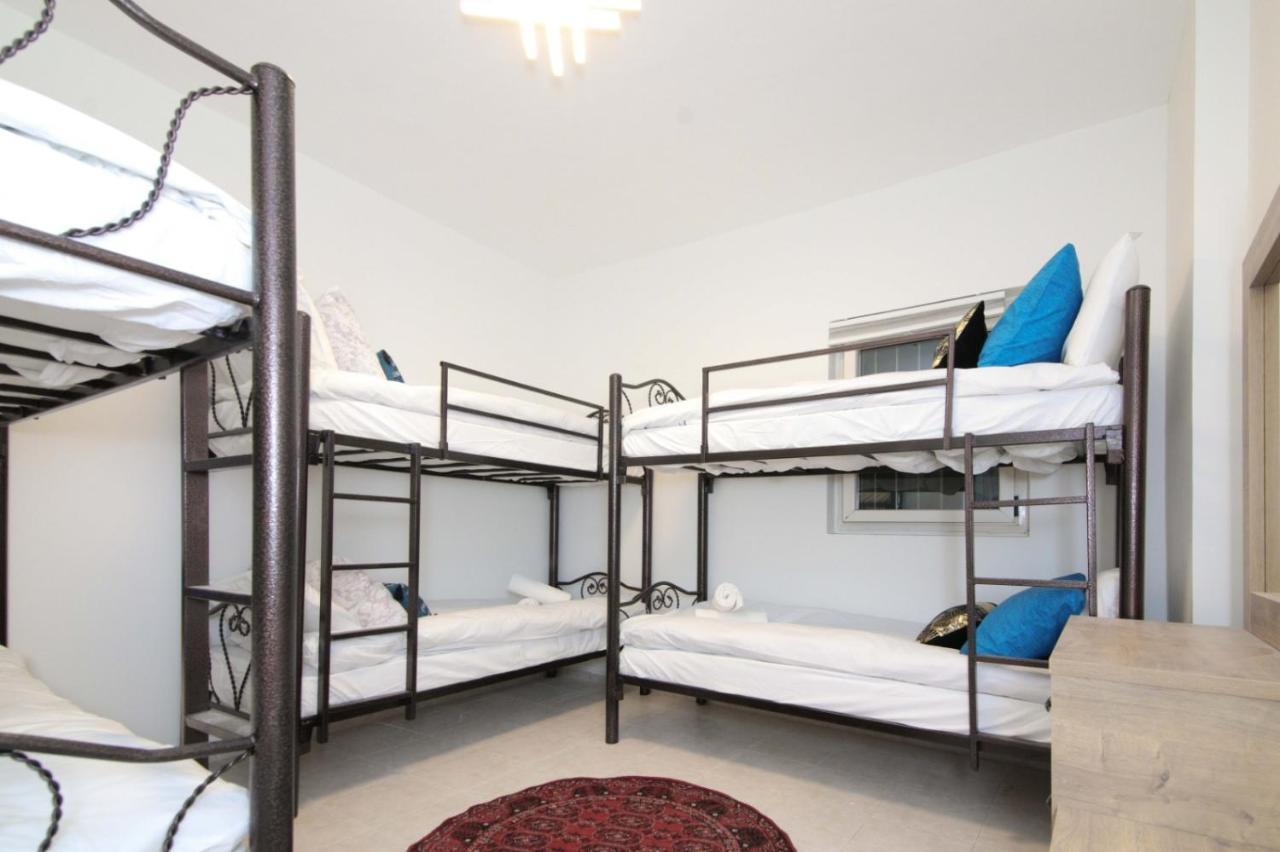 Private Hostel - Best Location Jerusalem Exteriör bild