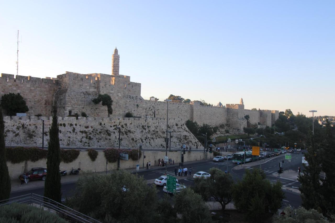 Private Hostel - Best Location Jerusalem Exteriör bild